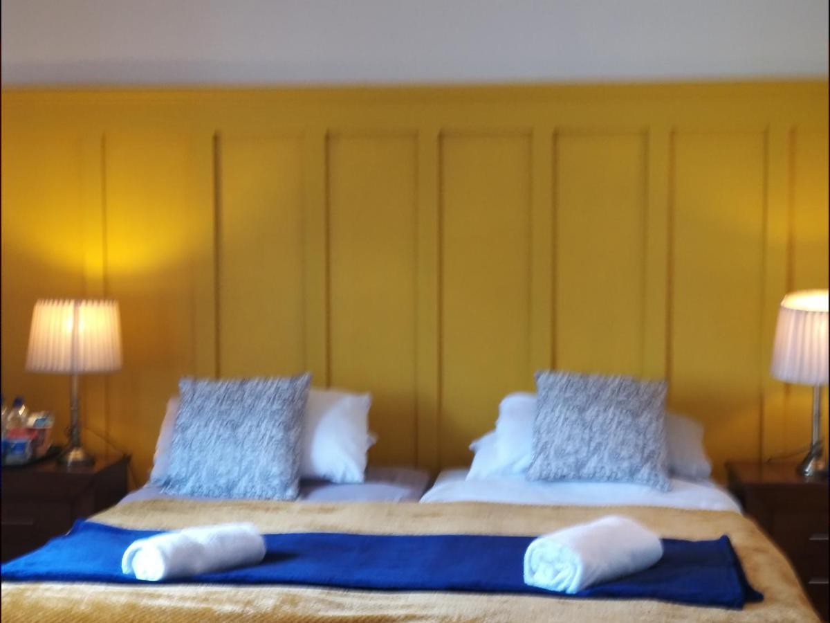 Westhouse Cafe N39 E0A6 Bed and Breakfast Longford Exteriör bild